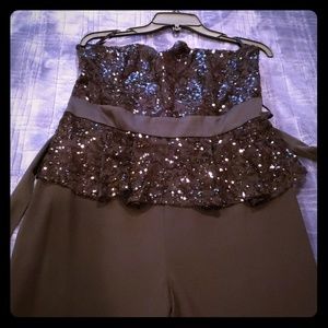 New York and company jumpsuit